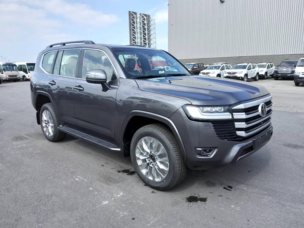 Toyota Land Cruiser 300 V6 VXR ZX 7 SEATERS / PLACES 3.5L Petrol Automatic AEOB - 汽车:图3 Toyota Land Cruiser 300 V6 VXR ZX 7 SEATERS / PLACES 3.5L Petrol Automatic AEOB - 汽车:图3