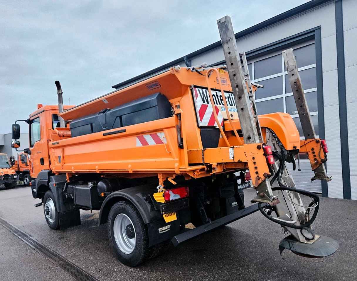 MAN TGM 13.250 4x4 Euro5 Winterdienst - 翻斗车:图3 MAN TGM 13.250 4x4 Euro5 Winterdienst - 翻斗车:图3