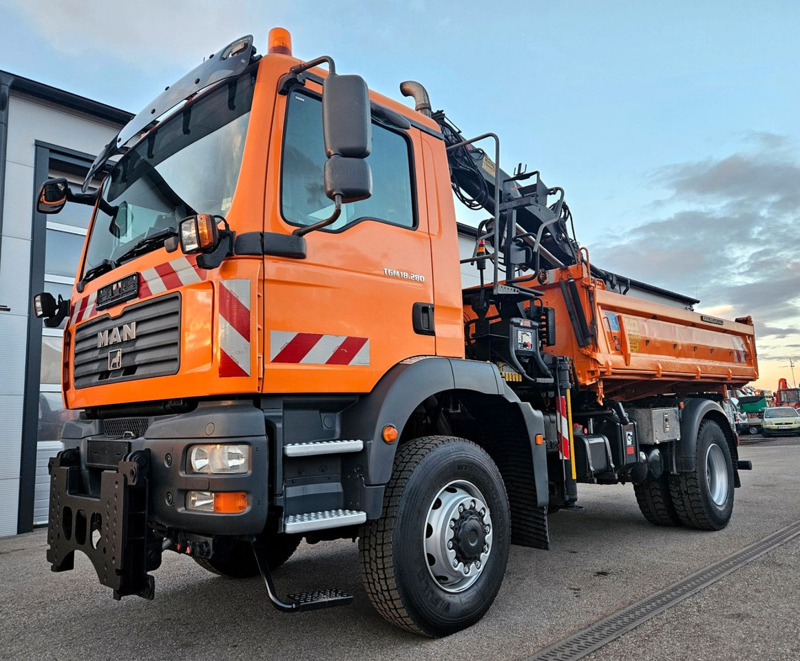 MAN TGM 18.280 4x4 HIAB 111-3 Funk Kran Winterdienst - 翻斗车, 起重车:图4 MAN TGM 18.280 4x4 HIAB 111-3 Funk Kran Winterdienst - 翻斗车, 起重车:图4