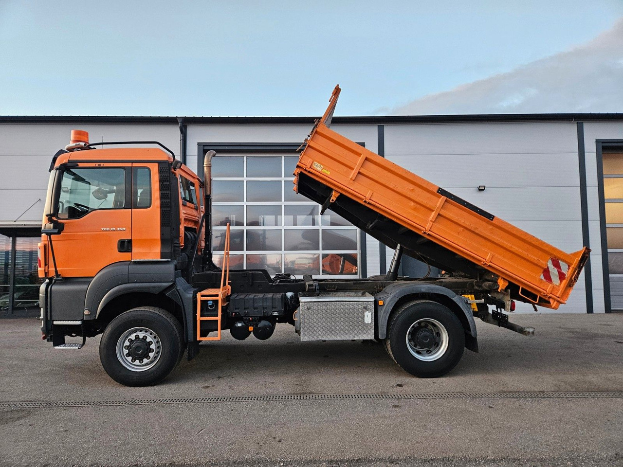 MAN TGS 18.360 4x4 BL Euro5 Meiller - 翻斗车:图2 MAN TGS 18.360 4x4 BL Euro5 Meiller - 翻斗车:图2