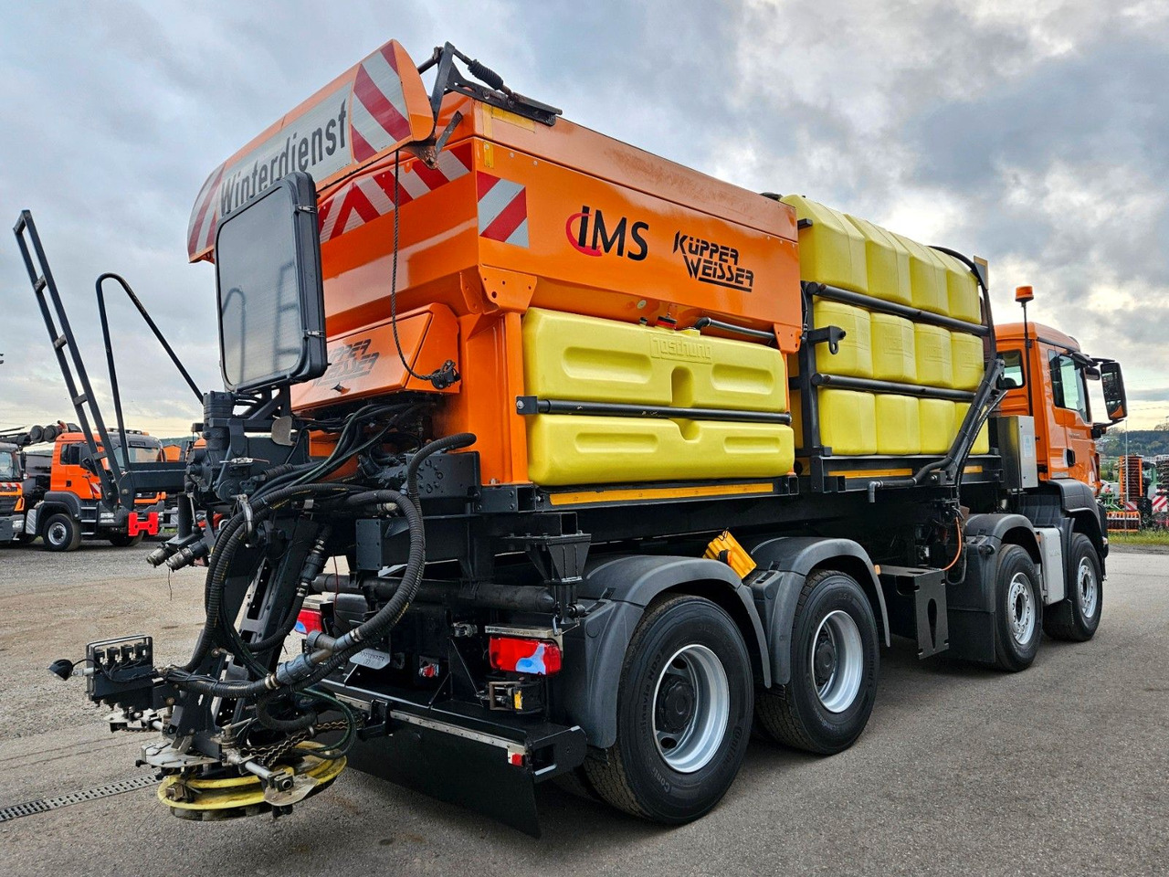 MAN TGS 35.440 8x4 BL Euro6 Winterdienst Streuer - 翻斗车:图5 MAN TGS 35.440 8x4 BL Euro6 Winterdienst Streuer - 翻斗车:图5