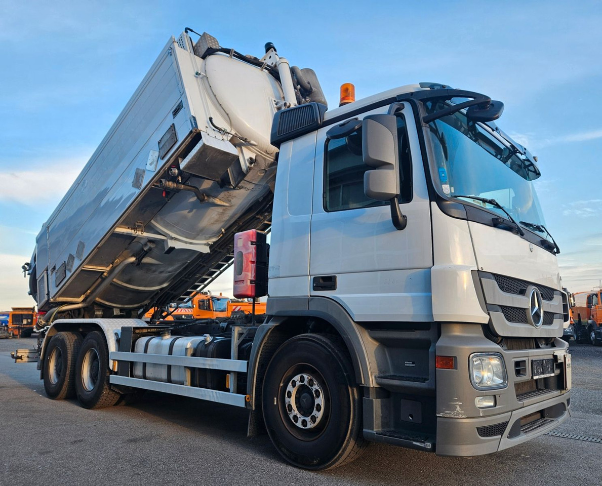 Mercedes-Benz ACTROS 2641 HOLZMANN Tankreiniger Saug-Druck ADR - 真空车:图5 Mercedes-Benz ACTROS 2641 HOLZMANN Tankreiniger Saug-Druck ADR - 真空车:图5
