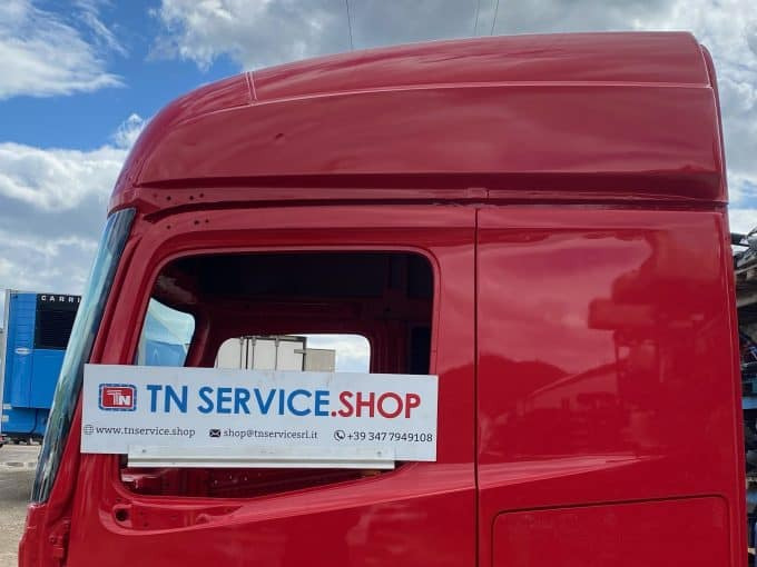 Cabina Actros MP4 - 驾驶室和内部:图1 Cabina Actros MP4 - 驾驶室和内部:图1