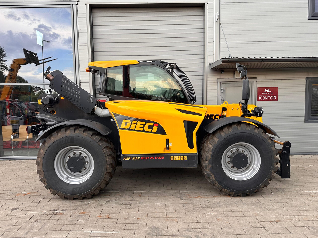 Dieci Agri Max 65.8 VS EVO2 - 伸缩臂叉装车:图5 Dieci Agri Max 65.8 VS EVO2 - 伸缩臂叉装车:图5