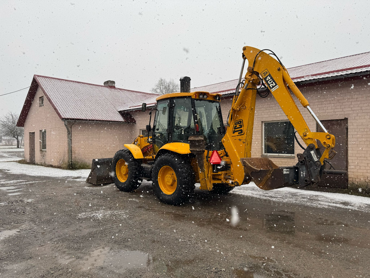 JCB 4CN - 反铲装载机:图3 JCB 4CN - 反铲装载机:图3