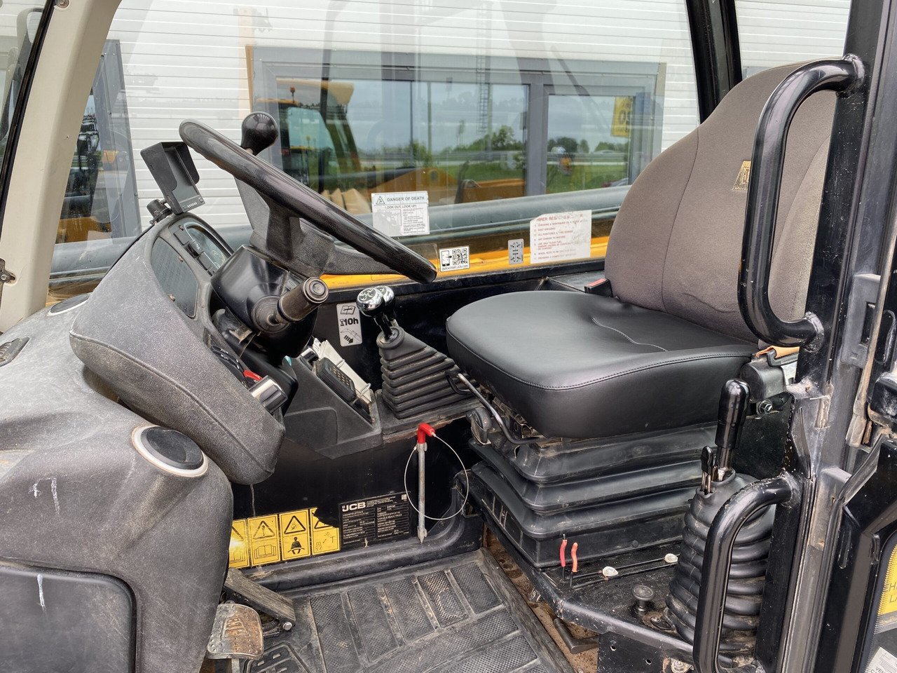 JCB 540-140 - 伸缩臂叉装车:图5 JCB 540-140 - 伸缩臂叉装车:图5