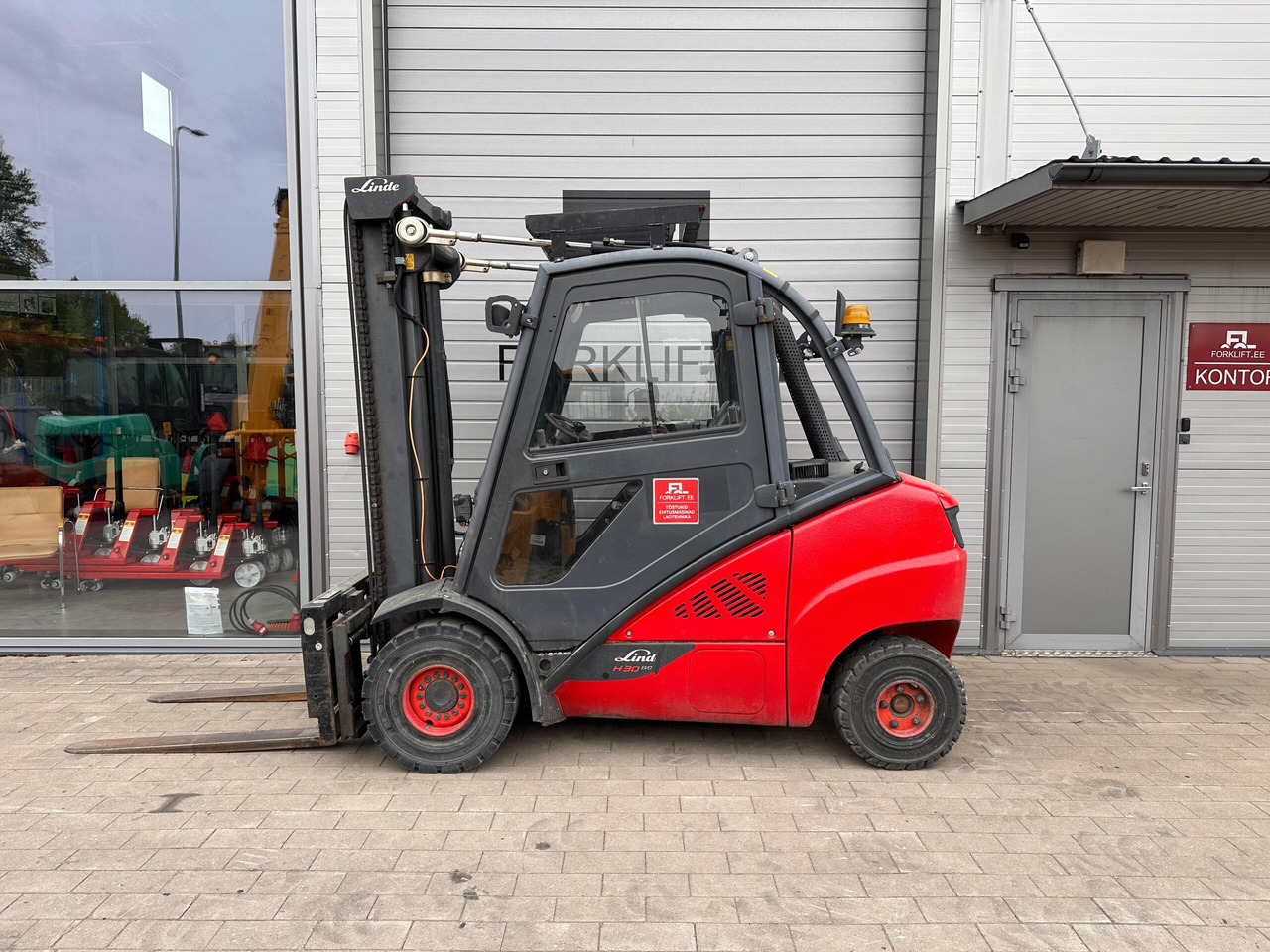 Linde H30D-02 - 柴油叉车:图2 Linde H30D-02 - 柴油叉车:图2