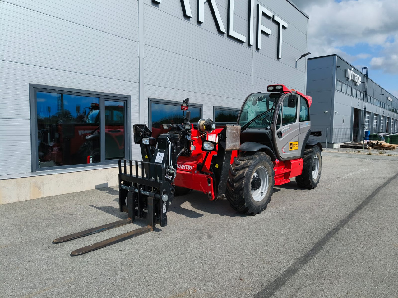 Manitou MT1440 HA - 伸缩臂叉装车:图1 Manitou MT1440 HA - 伸缩臂叉装车:图1