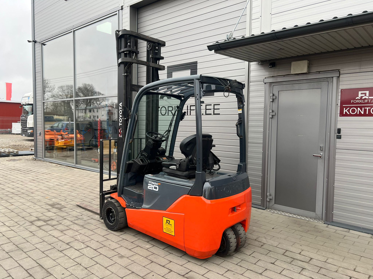 Toyota 8FBE20T - 电动叉车:图3 Toyota 8FBE20T - 电动叉车:图3