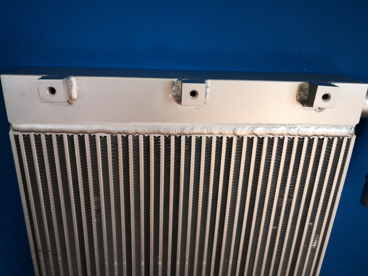 4650353 OILCOOLER HITACHI ZX 210.3 - 散热器:图2 4650353 OILCOOLER HITACHI ZX 210.3 - 散热器:图2