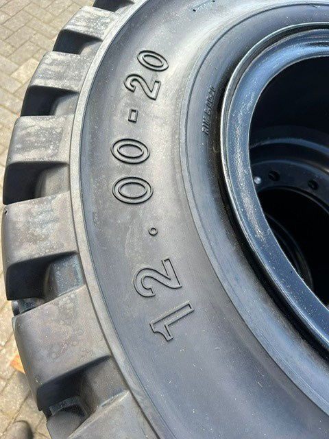 Trelleborg 12.00-20 - 轮胎:图2 Trelleborg 12.00-20 - 轮胎:图2