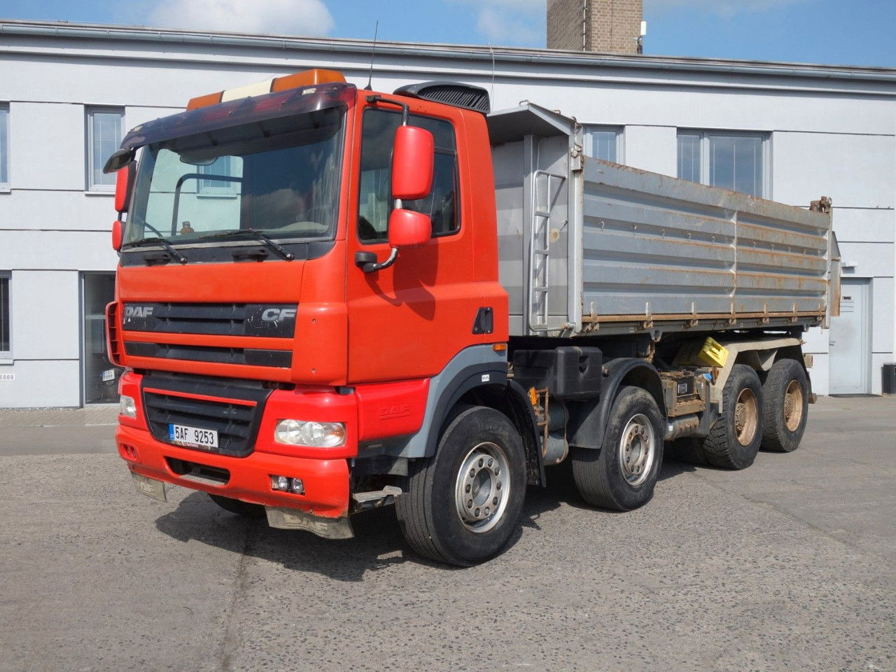 DAF CF 85.410 8x4 mit Meiller - 翻斗车:图1 DAF CF 85.410 8x4 mit Meiller - 翻斗车:图1