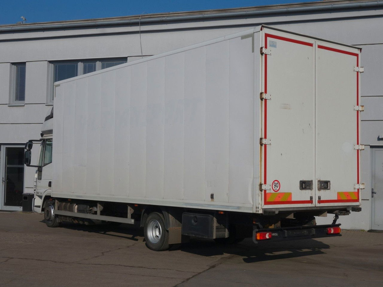 Iveco EuroCargo 75 75E19, 18 Palleten - 厢式卡车:图4 Iveco EuroCargo 75 75E19, 18 Palleten - 厢式卡车:图4