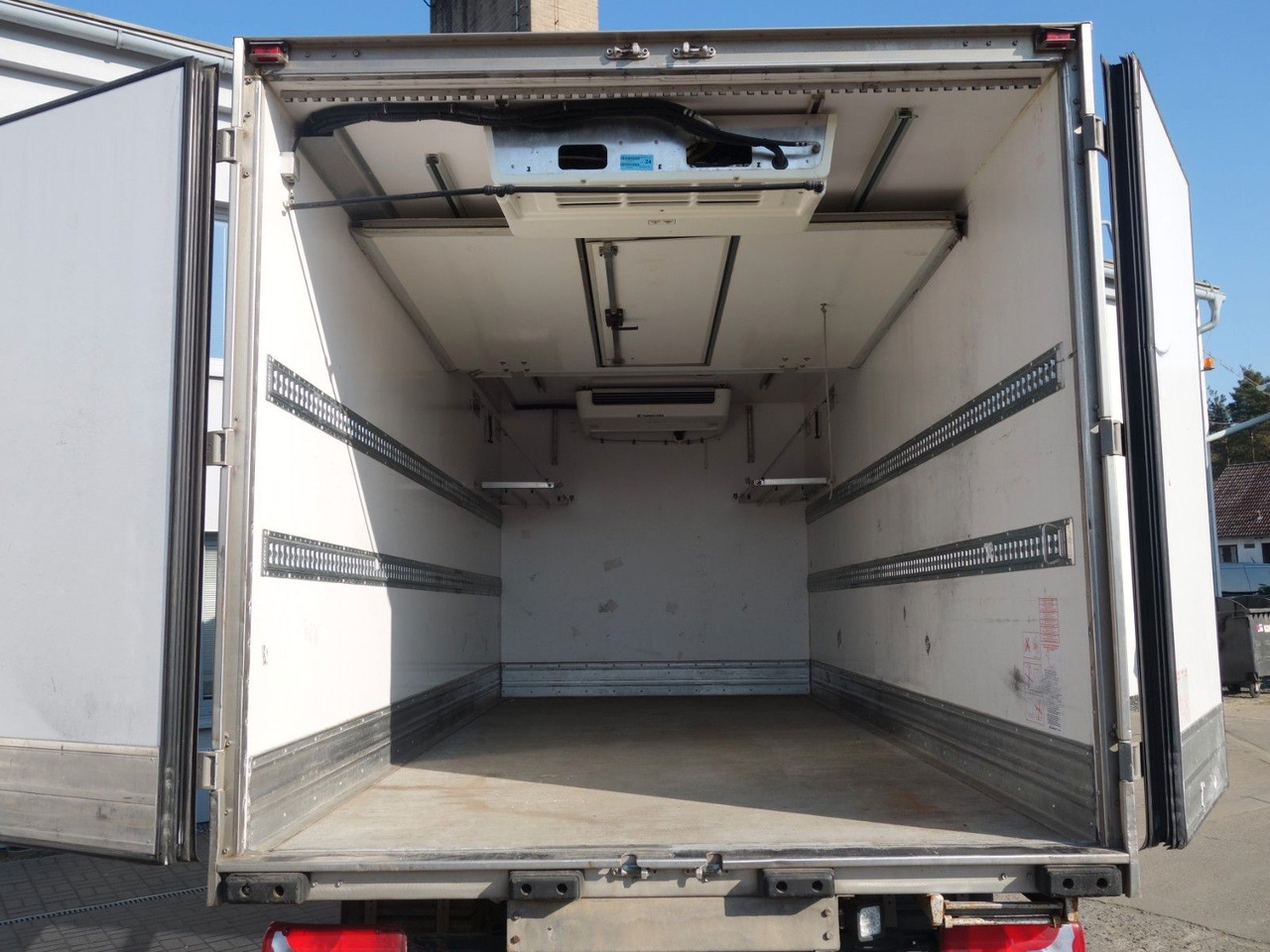 MAN TGL 8.190 mit Thermo King. 2 Temperaturen - 冷藏车:图5 MAN TGL 8.190 mit Thermo King. 2 Temperaturen - 冷藏车:图5
