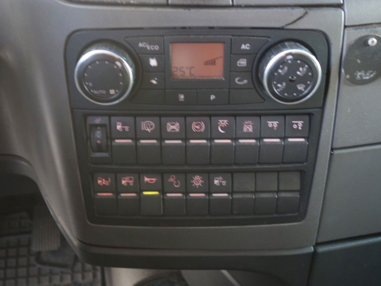 MAN TGX 24.400 EEV 6x2 + Anhänger Krone 120m3 租赁 MAN TGX 24.400 EEV 6x2 + Anhänger Krone 120m3：图18