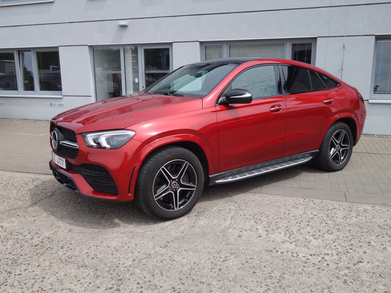 Mercedes-Benz GLE-klasse 400 d 4Matic Coupe Pano - 轿跑车:图2 Mercedes-Benz GLE-klasse 400 d 4Matic Coupe Pano - 轿跑车:图2