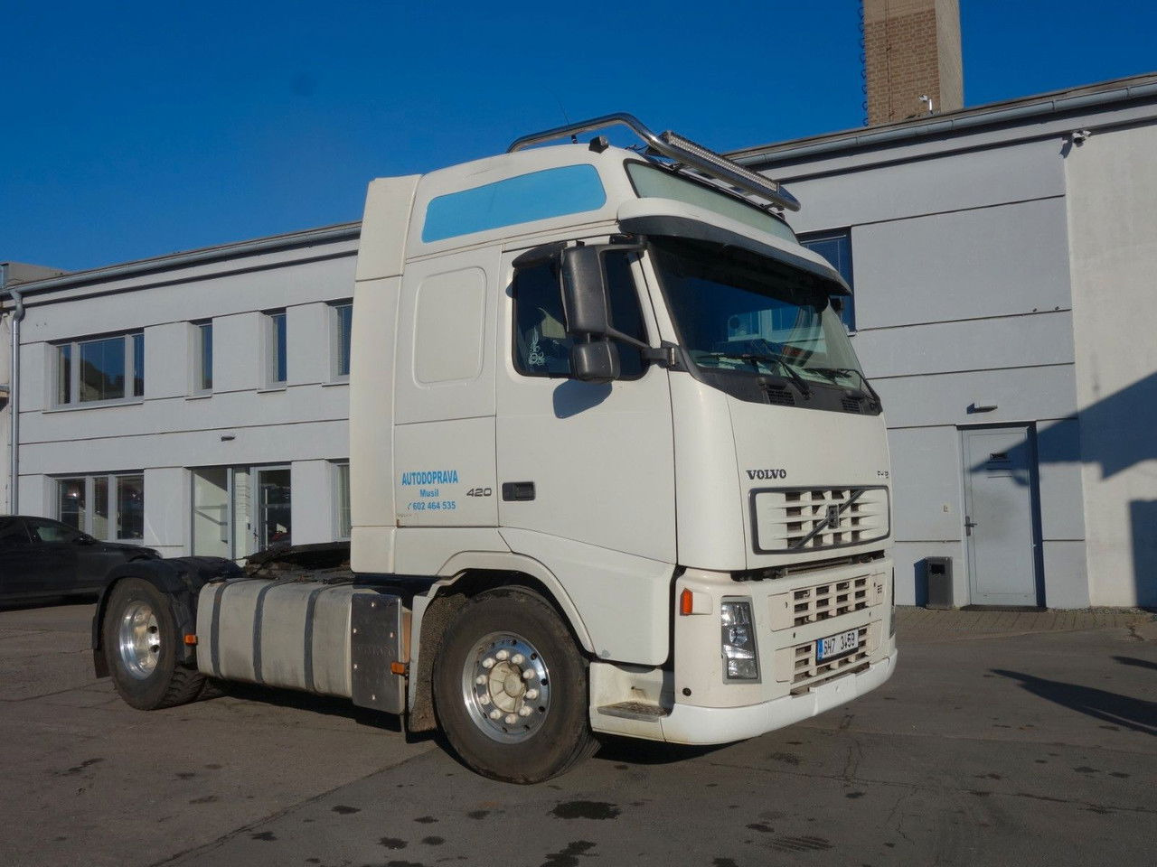 Volvo FH 12.420 Standard, Kipphydraulik - 牵引车:图2 Volvo FH 12.420 Standard, Kipphydraulik - 牵引车:图2