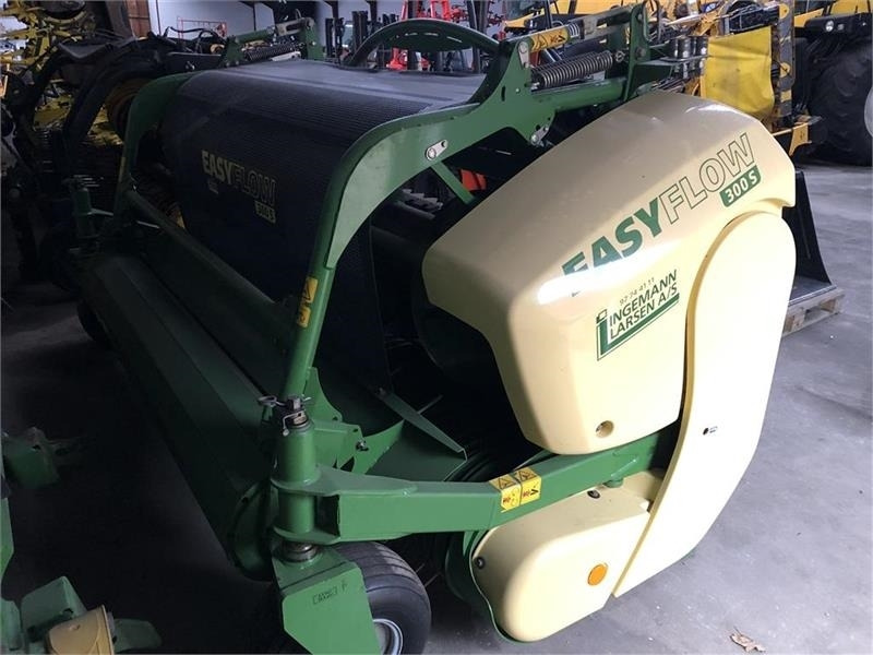 Krone EasyFlow 300S - 干草和饲料设备:图3 Krone EasyFlow 300S - 干草和饲料设备:图3