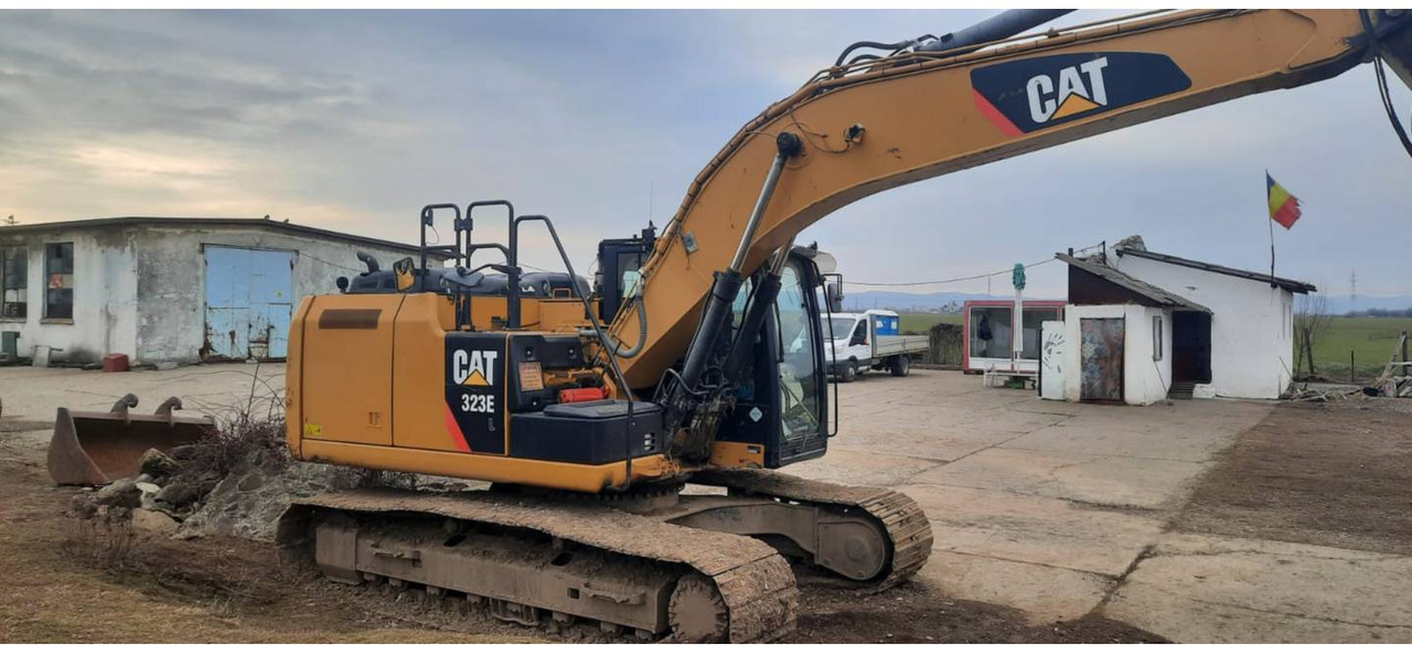 CAT 323EL - 履带式挖掘机:图2 CAT 323EL - 履带式挖掘机:图2