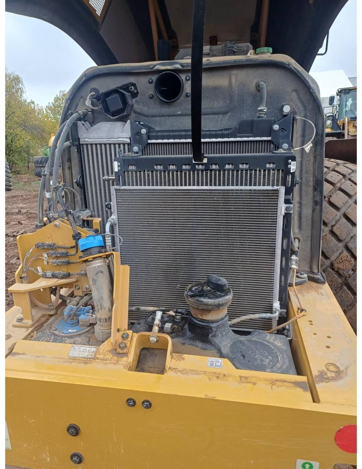 压实机 CAT CS16-03:图12 压实机 CAT CS16-03:图12