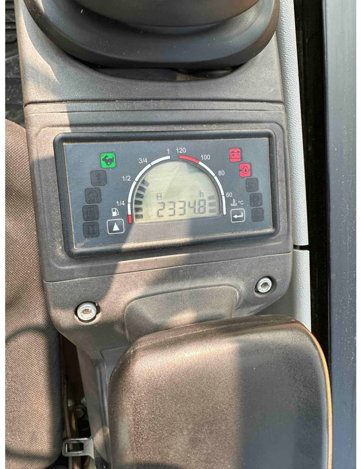 CAT 302.7DCR - 履带式挖掘机:图5 CAT 302.7DCR - 履带式挖掘机:图5