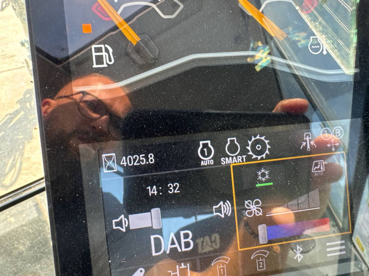 CAT 308CR - 履带式挖掘机:图5 CAT 308CR - 履带式挖掘机:图5