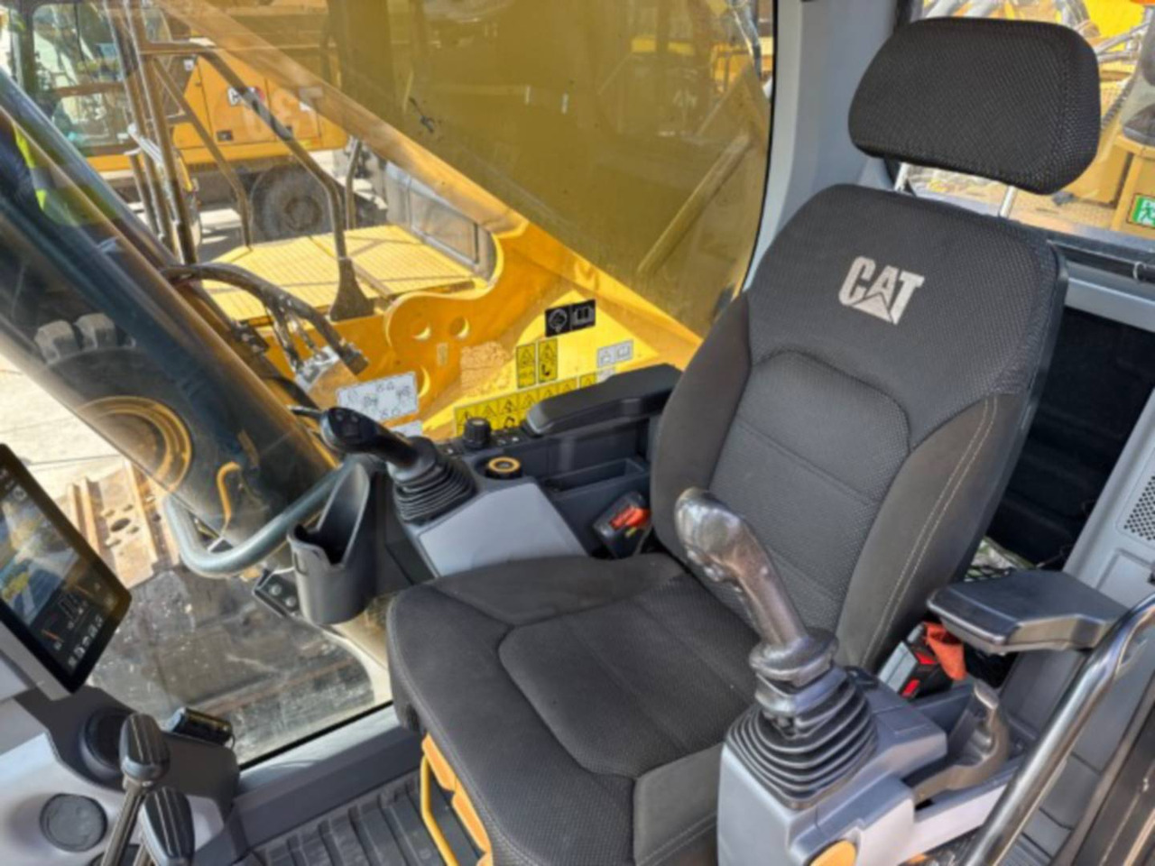 履带式挖掘机 CAT 374:图9 履带式挖掘机 CAT 374:图9