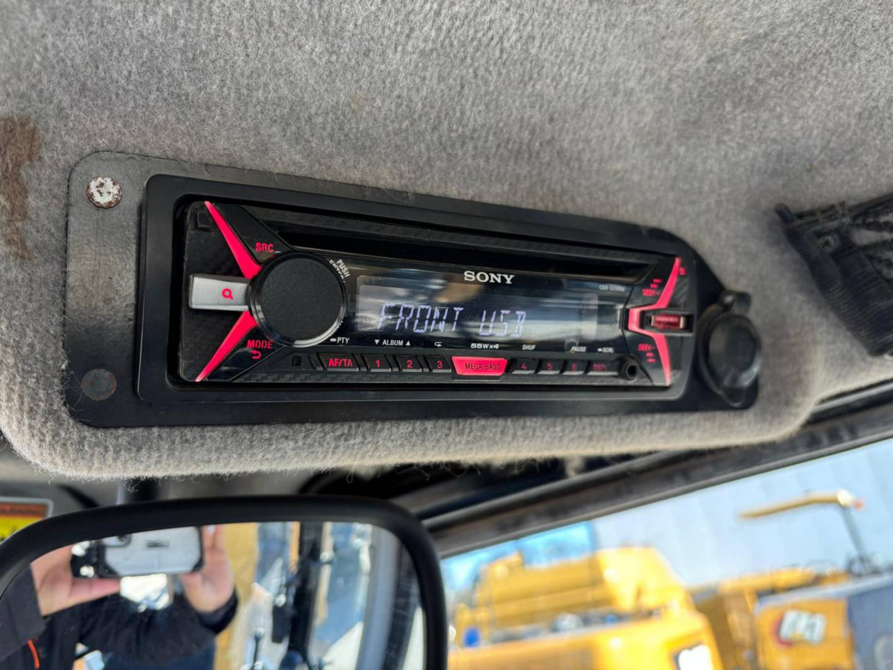 CAT 432F2 租赁 CAT 432F2:图24 CAT 432F2 租赁 CAT 432F2:图24