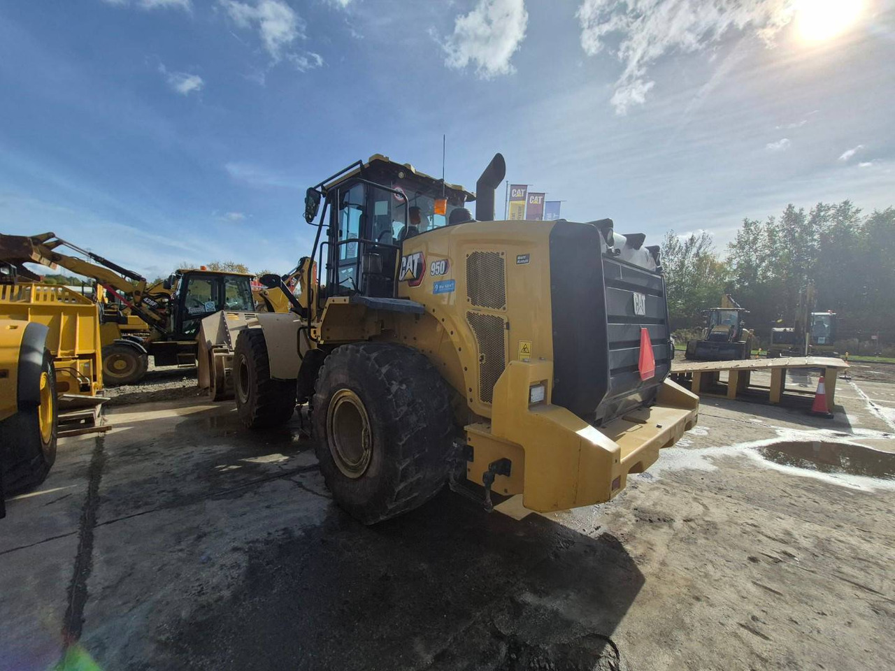 CAT 950 - 轮式装载机:图4 CAT 950 - 轮式装载机:图4