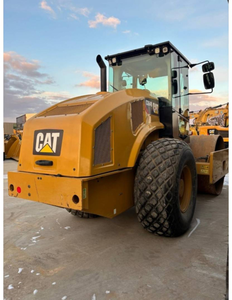 CAT CS64B - 压实机:图3 CAT CS64B - 压实机:图3