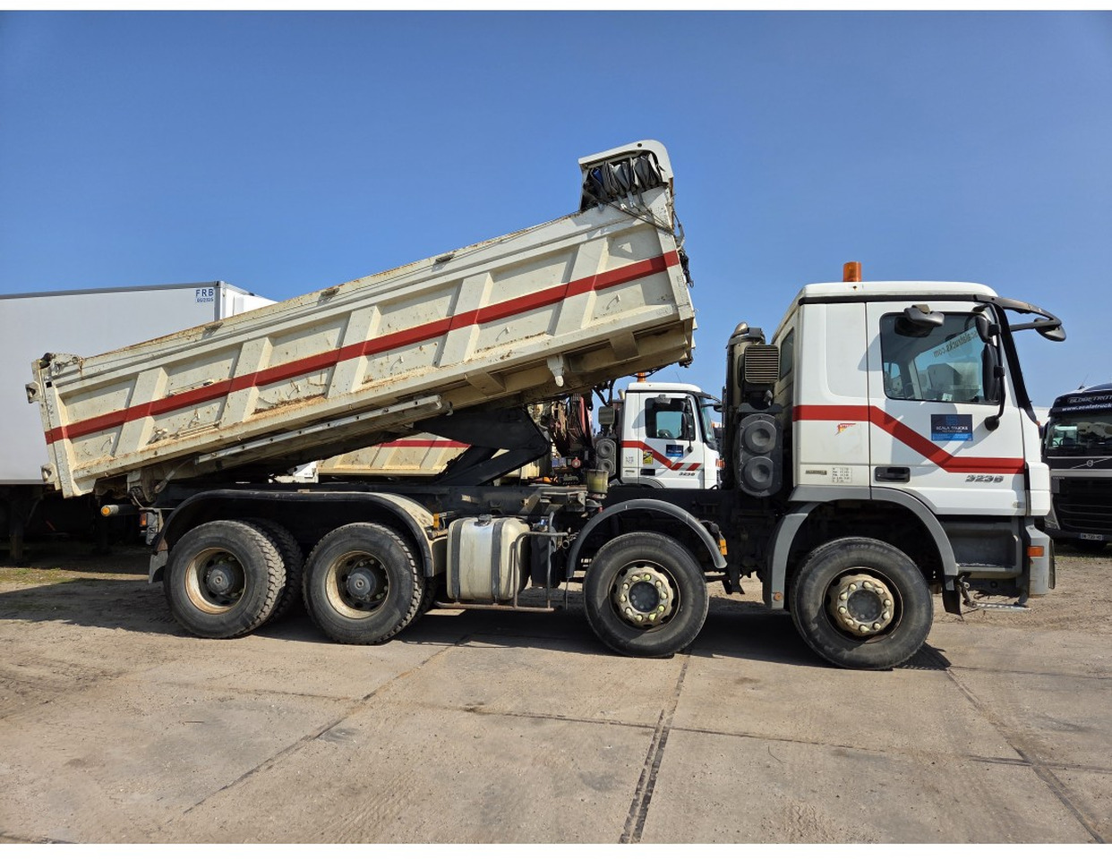 Mercedes Actros 3236 8x4 2-Side Tipper EPS Gearbox 3 Pedals - 翻斗车:图3 Mercedes Actros 3236 8x4 2-Side Tipper EPS Gearbox 3 Pedals - 翻斗车:图3