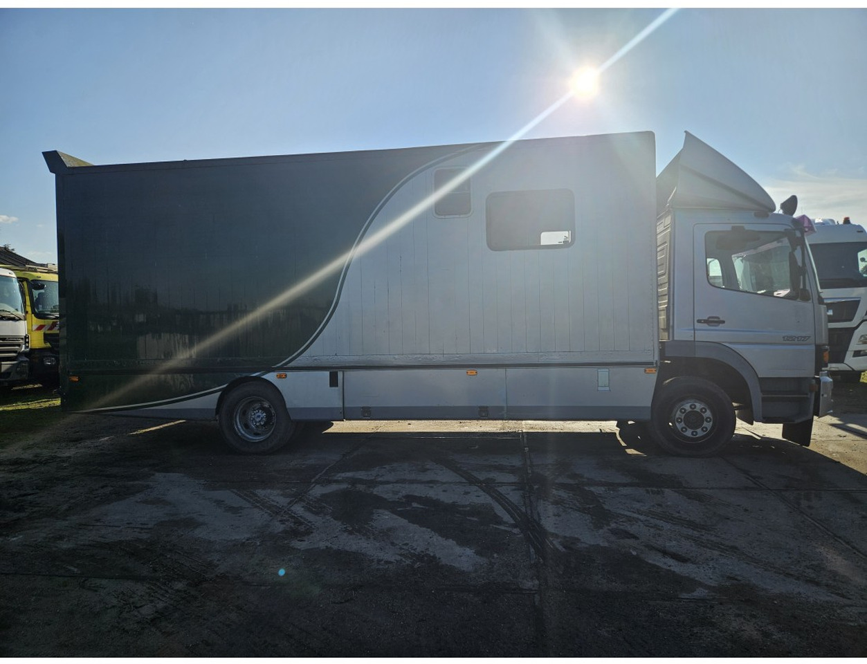 Mercedes Atego 1217 L 4x2 Horse transport Dutch Truck - 马匹运输车:图5 Mercedes Atego 1217 L 4x2 Horse transport Dutch Truck - 马匹运输车:图5