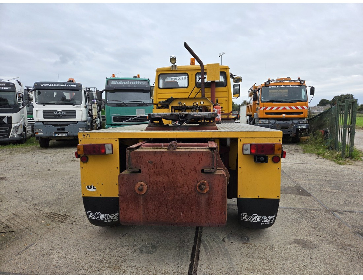 RENAULT M170 4x4 TRACTOR UNIT FULL SPRING SUSPENSION VERY LOW MILEAGE - 牵引车:图5 RENAULT M170 4x4 TRACTOR UNIT FULL SPRING SUSPENSION VERY LOW MILEAGE - 牵引车:图5