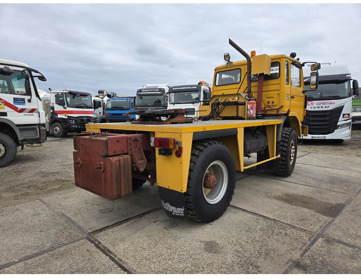 RENAULT M170 4x4 TRACTOR UNIT FULL SPRING SUSPENSION VERY LOW MILEAGE - 牵引车:图2 RENAULT M170 4x4 TRACTOR UNIT FULL SPRING SUSPENSION VERY LOW MILEAGE - 牵引车:图2