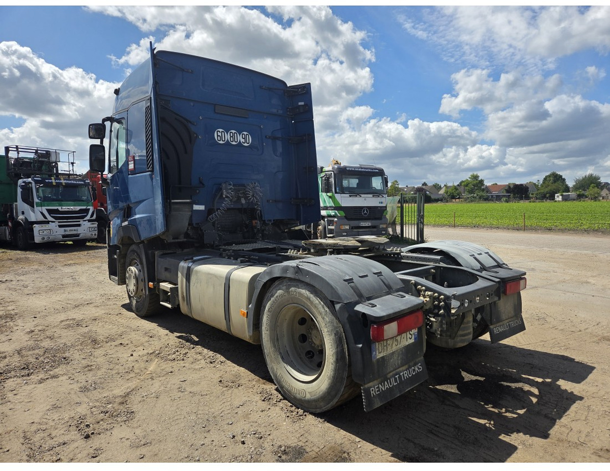 Renault T 460 4X2 Tractor Unit Retarder Hydraulic - 牵引车:图3 Renault T 460 4X2 Tractor Unit Retarder Hydraulic - 牵引车:图3