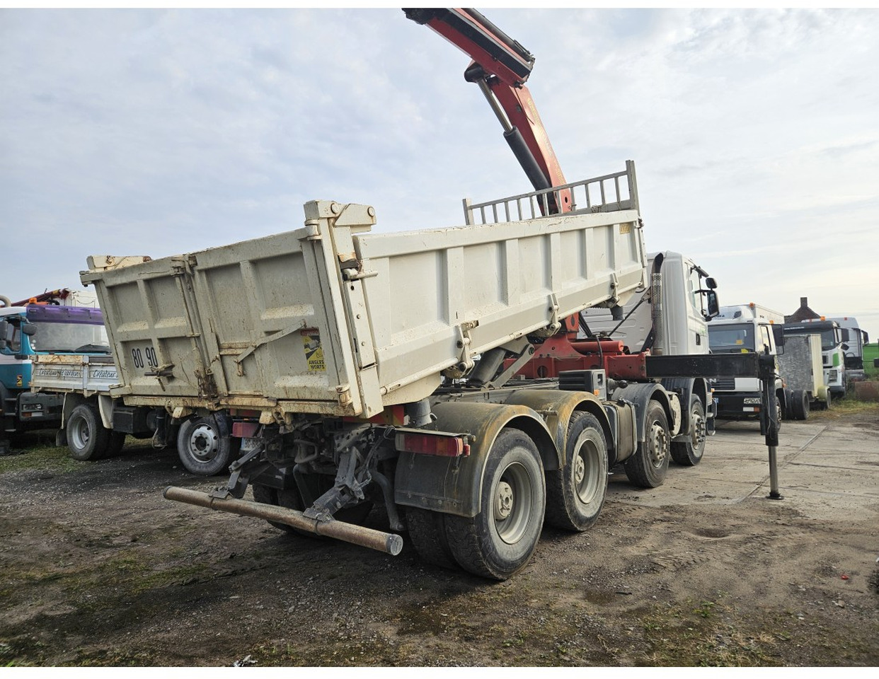 Scania R420 8x4 Tipper Crane Palfinger 23500 - 翻斗车, 起重车:图2 Scania R420 8x4 Tipper Crane Palfinger 23500 - 翻斗车, 起重车:图2