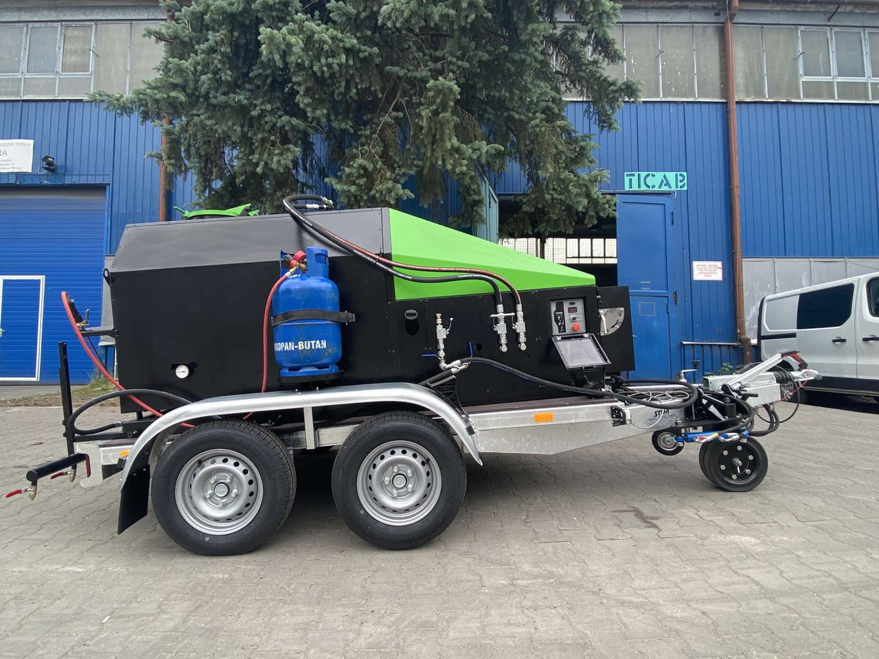 TICAB SelfPropelled Bitumen Emulsion Sprayer,1000L,Manufacturer - 沥青洒布车:图1 TICAB SelfPropelled Bitumen Emulsion Sprayer,1000L,Manufacturer - 沥青洒布车:图1