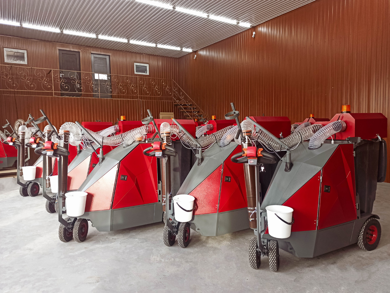 ТІСАВ Street Vacuum Cleaner, Outdoor Vacuum Sweeper, Manufacturer, City Ant - 工业真空吸尘器:图3 ТІСАВ Street Vacuum Cleaner, Outdoor Vacuum Sweeper, Manufacturer, City Ant - 工业真空吸尘器:图3