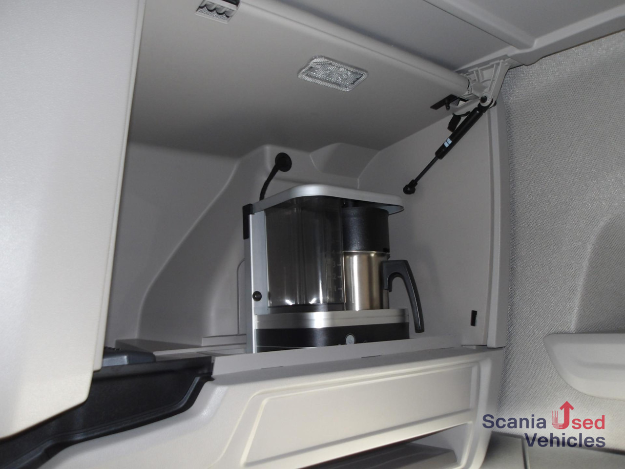 SCANIA S 590 NB - V8 - FULL AIR - LEDER - ALCOA - uvm - 牵引车:图4 SCANIA S 590 NB - V8 - FULL AIR - LEDER - ALCOA - uvm - 牵引车:图4