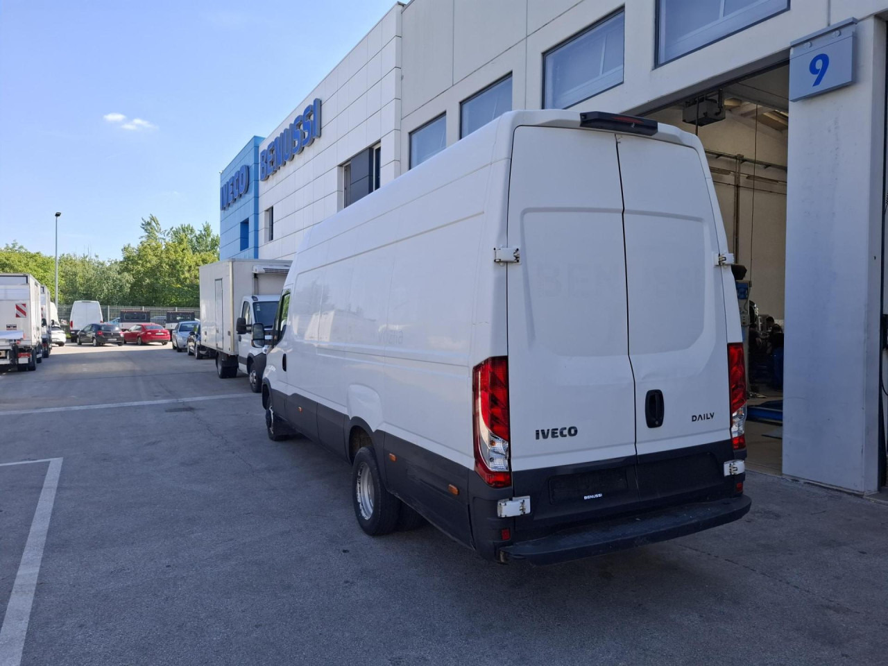 IVECO Daily 35C16V - 小型客车:图4 IVECO Daily 35C16V - 小型客车:图4