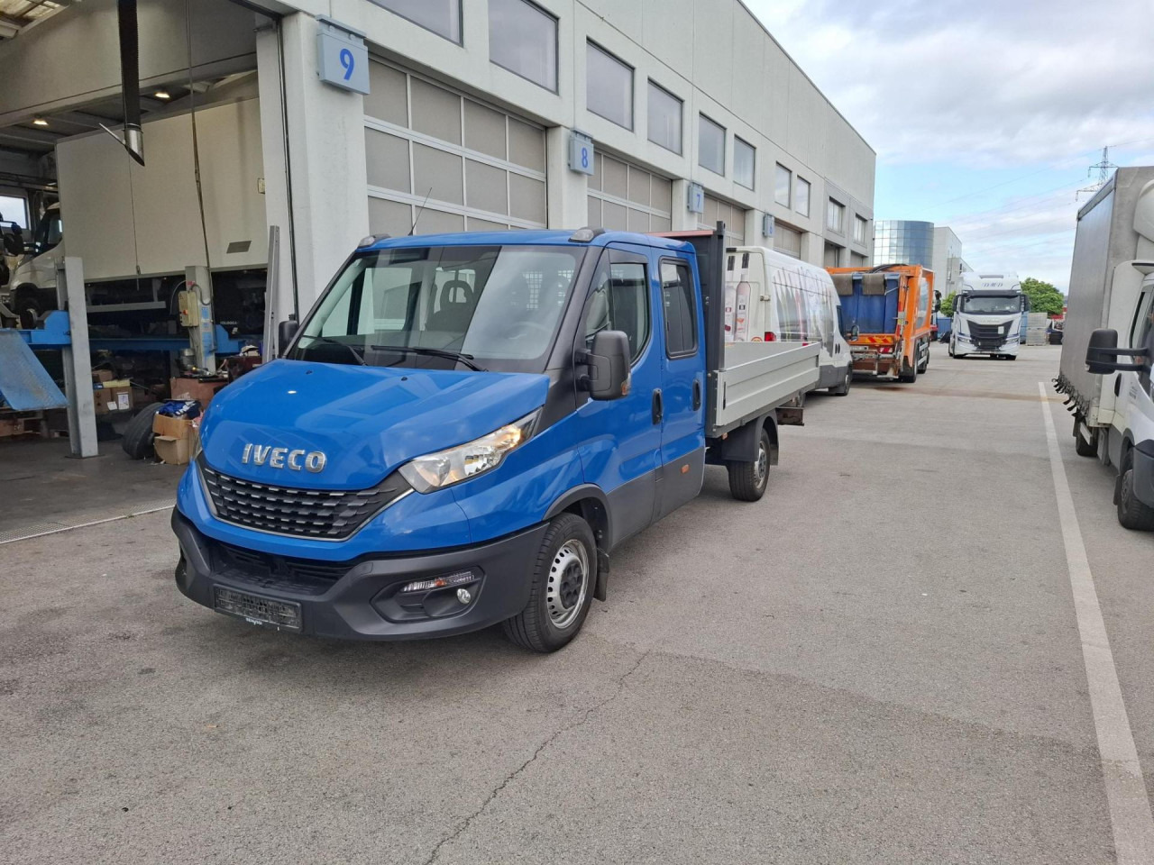 IVECO Daily 35S16A8 - 无侧窗厢式货车, 康比货车:图1 IVECO Daily 35S16A8 - 无侧窗厢式货车, 康比货车:图1