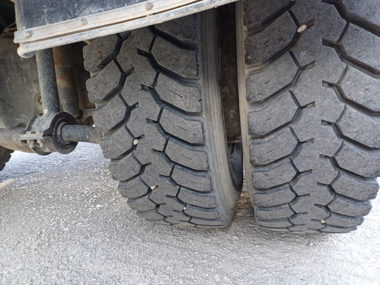 IVECO Daily Eurocargo ML180E28/P - 翻斗车:图2 IVECO Daily Eurocargo ML180E28/P - 翻斗车:图2