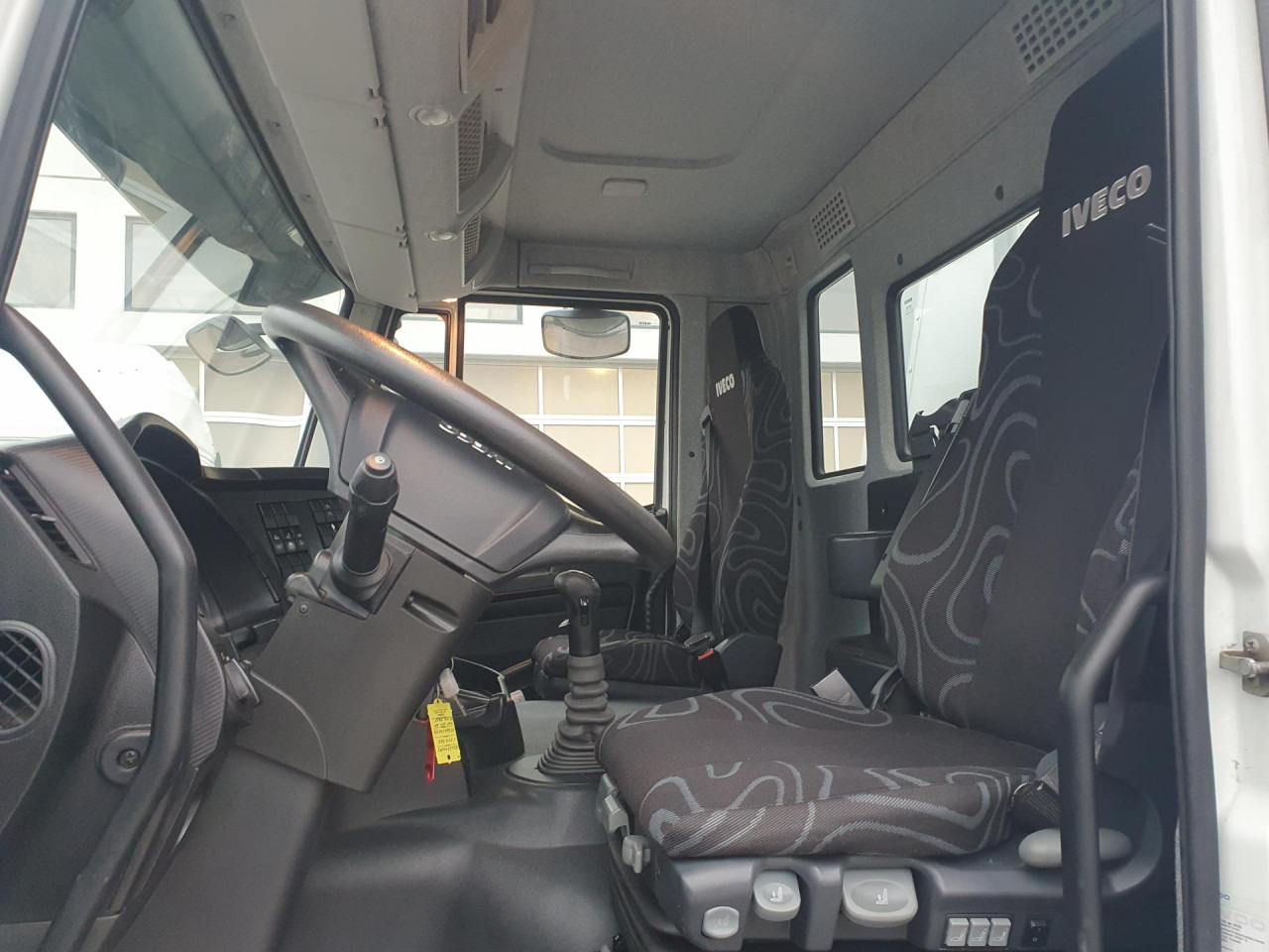 IVECO Stralis AD260S46Y/P - 厢式卡车:图2 IVECO Stralis AD260S46Y/P - 厢式卡车:图2