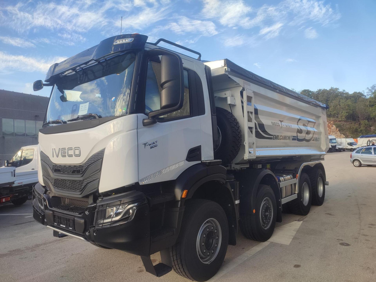 IVECO T-Way AD410T50 - 翻斗车:图1 IVECO T-Way AD410T50 - 翻斗车:图1