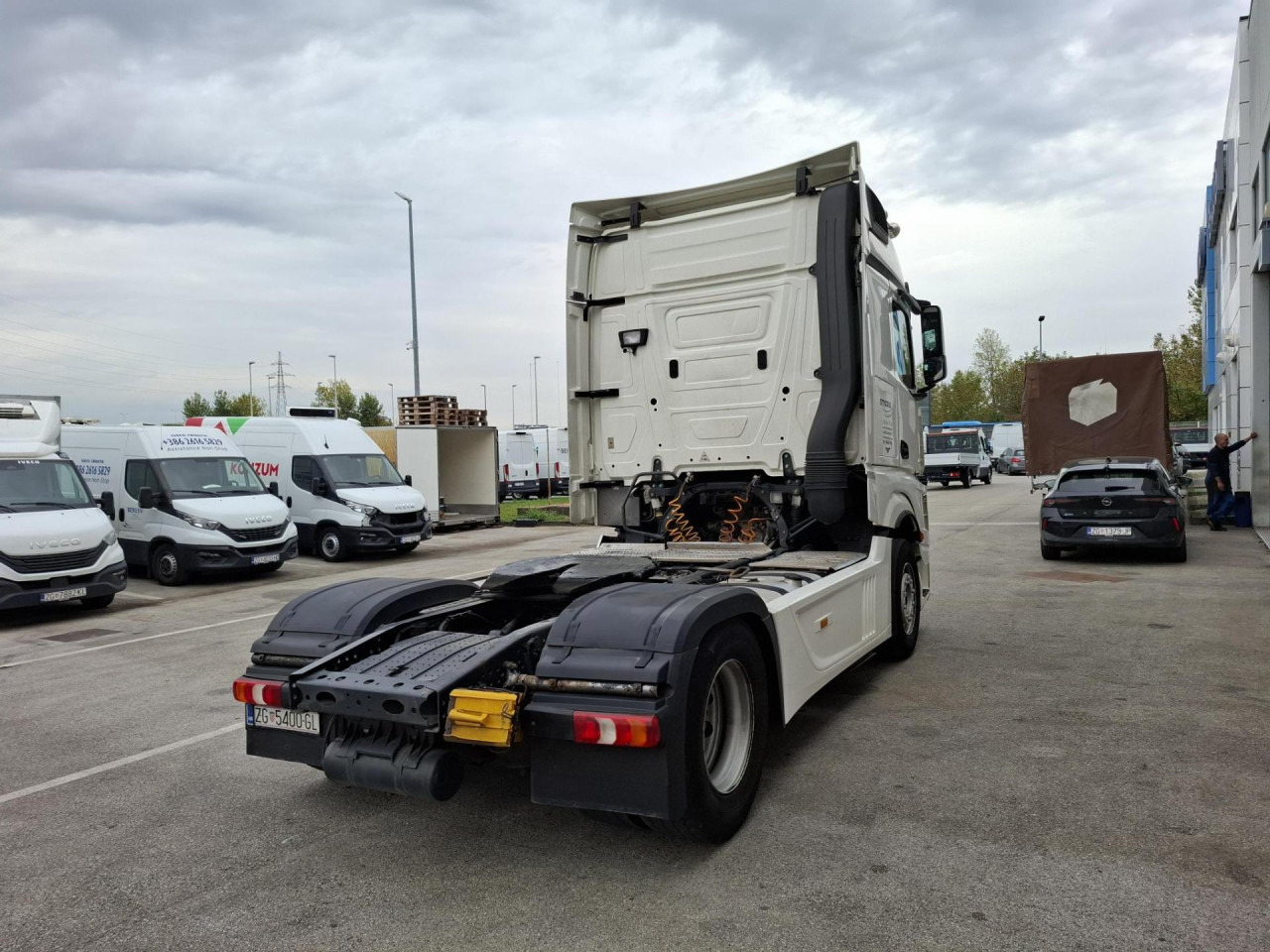 MERCEDES-BENZ Actros 1845 - 牵引车:图4 MERCEDES-BENZ Actros 1845 - 牵引车:图4