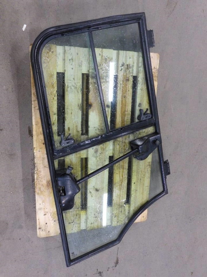 CAT 906 H 2 Höger dörr, 273-6171 - 驾驶室 适用于 建筑机械:图1 CAT 906 H 2 Höger dörr, 273-6171 - 驾驶室 适用于 建筑机械:图1