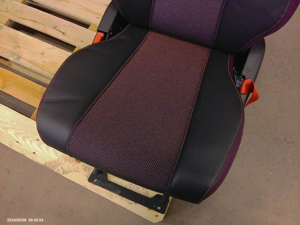 Volvo FM passagerarstol, 23766362 - 驾驶室 适用于 卡车:图4 Volvo FM passagerarstol, 23766362 - 驾驶室 适用于 卡车:图4