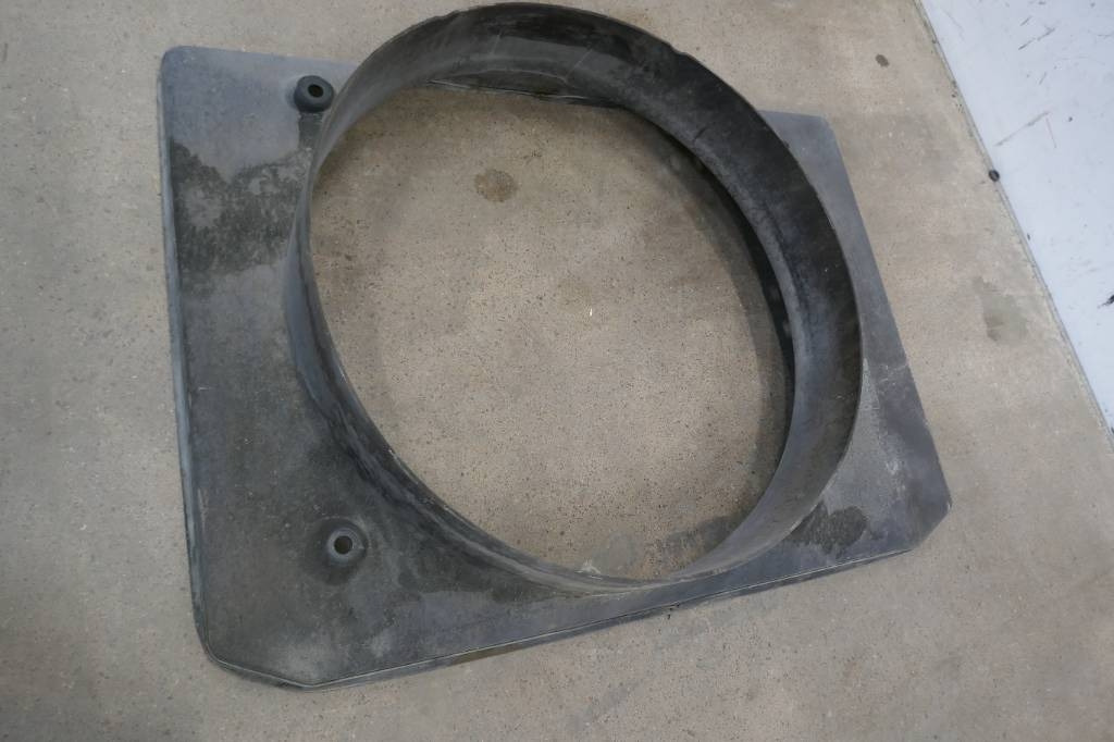 Volvo Fläktkåpa, voe16815639 - 框架/ 底盘 适用于 建筑机械:图1 Volvo Fläktkåpa, voe16815639 - 框架/ 底盘 适用于 建筑机械:图1