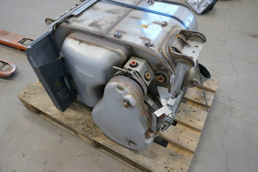 Volvo Ljuddämpare, 21750081 - 框架/ 底盘 适用于 卡车:图4 Volvo Ljuddämpare, 21750081 - 框架/ 底盘 适用于 卡车:图4