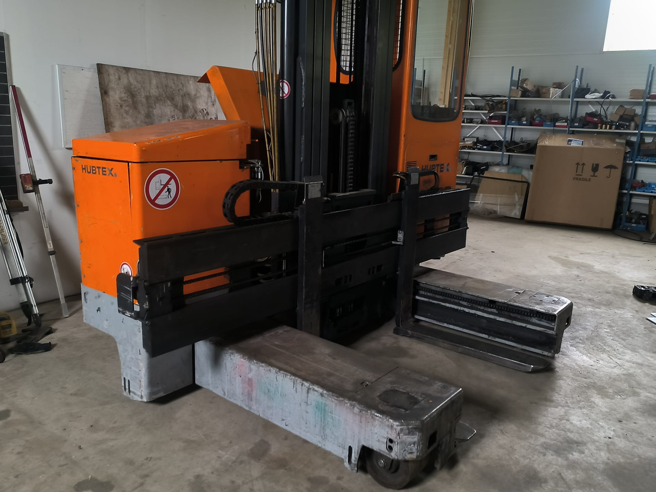 四向前移式叉车 HUBTEX MSU 30：图6
